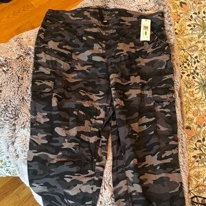 Calvin Klein Camouflage Performance Pants